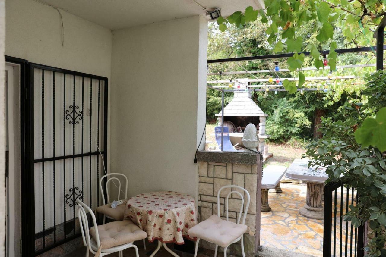 Villa Behija Ferienwohnung 2 Цриквеница Экстерьер фото